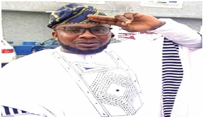 After a confrontation, hoodlums steal shawarma and kill Ogun landlord