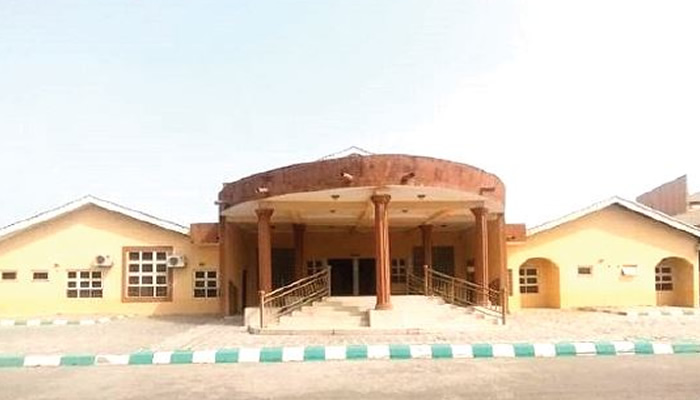During a fight in Bauchi on July 6, 2023, a man cuts off his friend's hands.
