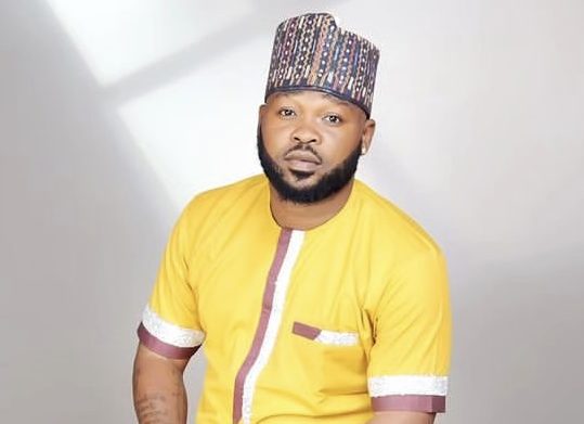 Popular Nigerian actor and movie director, Azeez Ololade Ijaduade, has reportedly been shot by a police officer in Iperu, Ogun State.