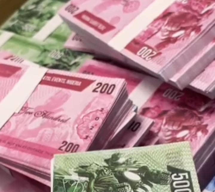 Nigerians Innovate New Ways to Celebrate without Violating Naira Abuse Laws