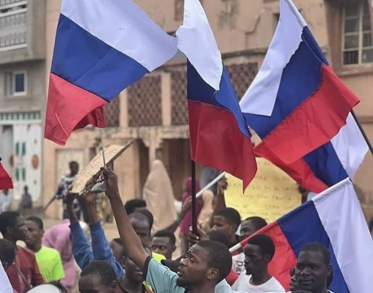 Investigations Underway as Nigerian Politicians Linked to Protests Waving Russian Flags